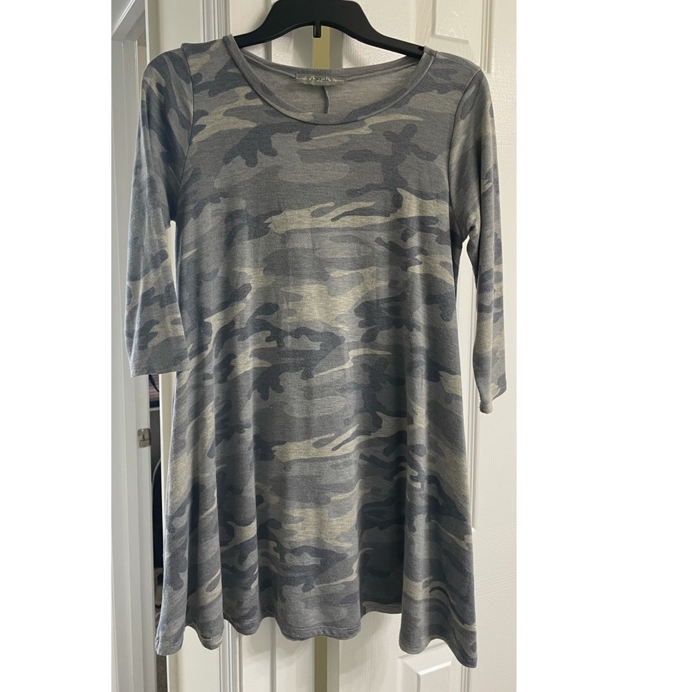 Quarter sleeve camo dress